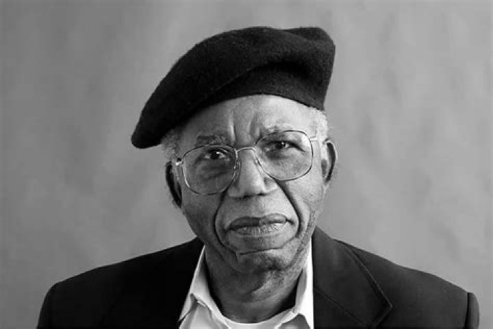 Chinua Achebe Chinua Achebe