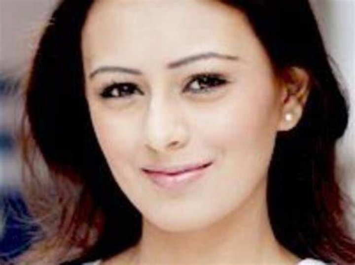 Deeya Chopra Bra Size, Age, Weight, Height, Measurements