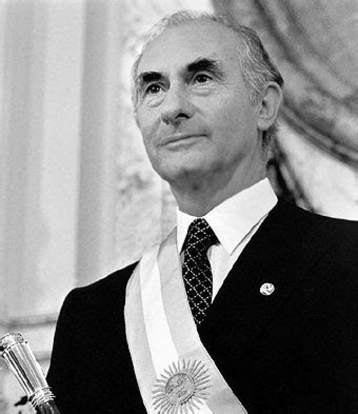 Fernando De La Rúa Biography