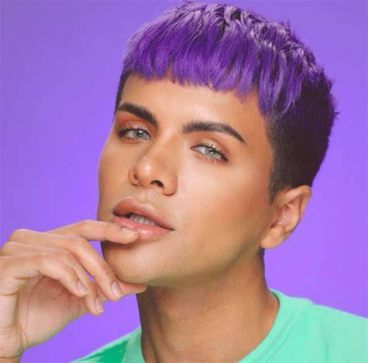 Gabriel Zamora Biography
