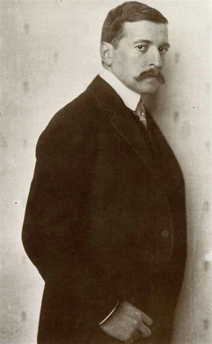 Hugo von Hofmannsthal Hugo von Hofmannsthal