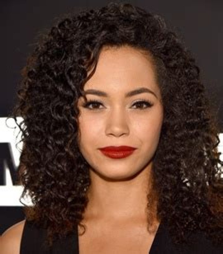 Madeleine Mantock Bra Size, Age, Weight, Height, Measurements