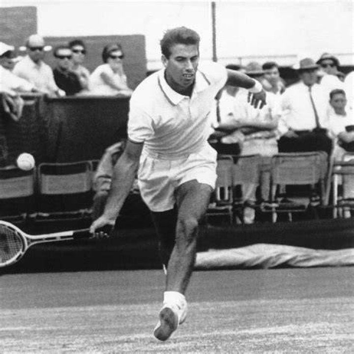 Manuel Santana