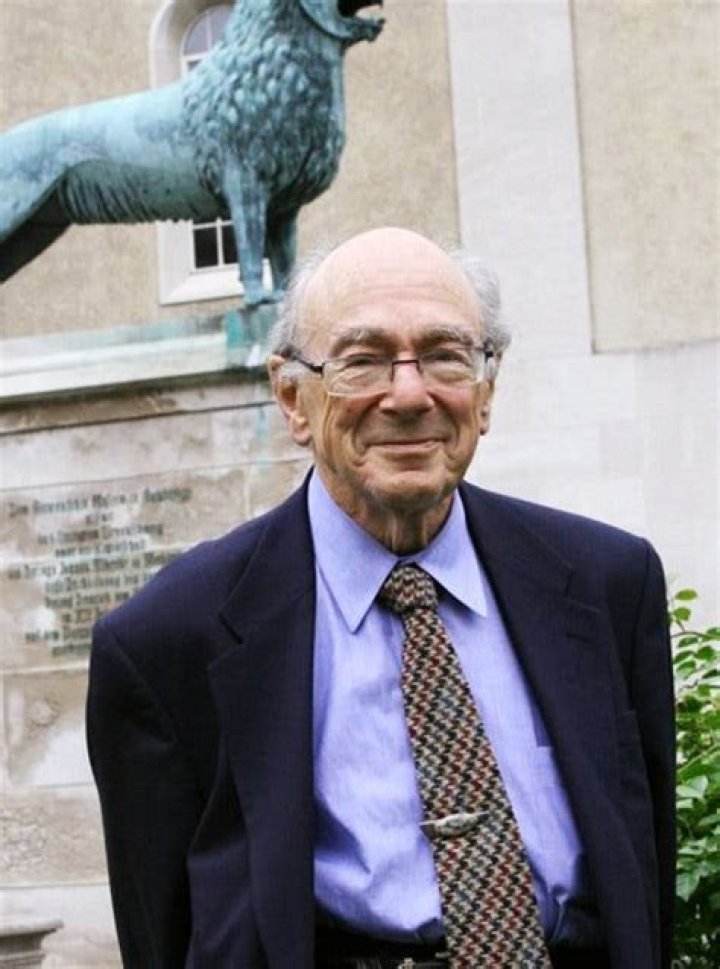 Stanley Hoffmann