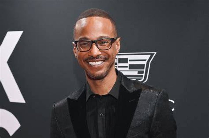 Where is Tevin Campbell now 2021?